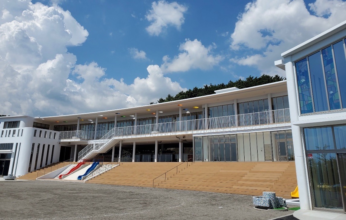 静岡県 三島 鈴木学園しらゆり幼稚園 女の子 制服 120 ほっぽる