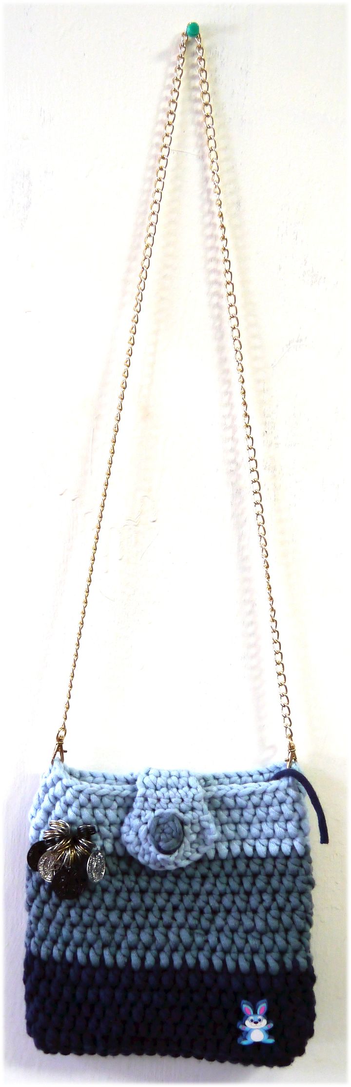 Mixed media feed | 黃合成有限公司| LINE Official Account