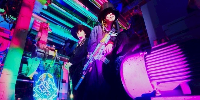 Mixed media feed | FAKE TYPE. | LINE Official Account