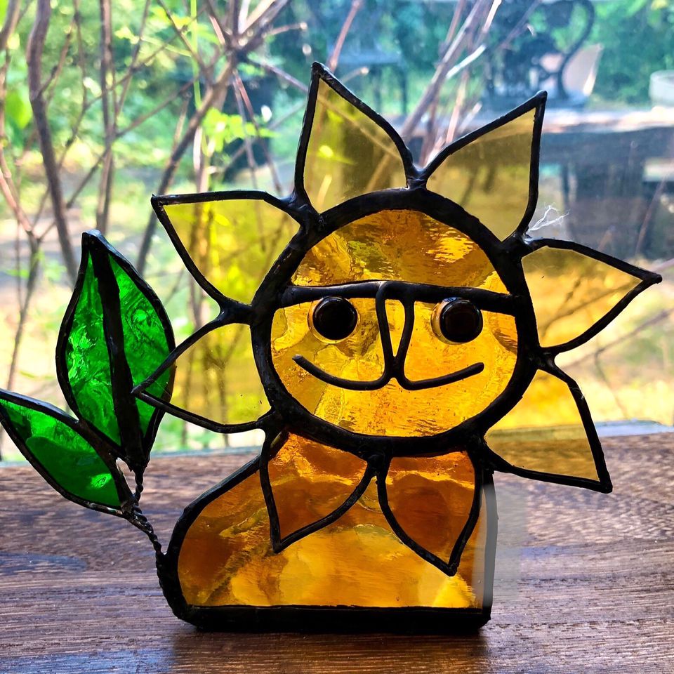 ステンドグラスサンキャッチャー(ひまわり) ステンドグラス ひまわりの