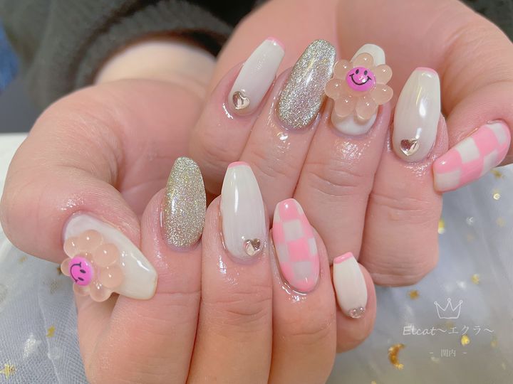 Mixed media feed | ÉCLAT エクラ ネイルサロン | LINE Official
