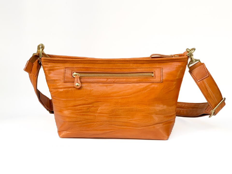 UNISON DEPT.　レザーバッグ　ヌメ革　トートバッグ UNISON DEPT. レザーバッグ ヌメ革 トートバッグ