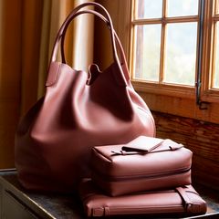 Loro Piana | LINE Official Account