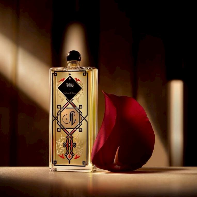 Mixed media feed | Serge Lutens | LINE Official Account