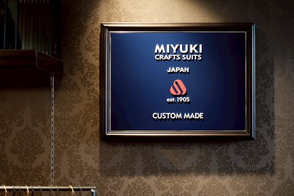 Mixed media feed | MIYUKI CRAFTS SUITS | LINE Official Account