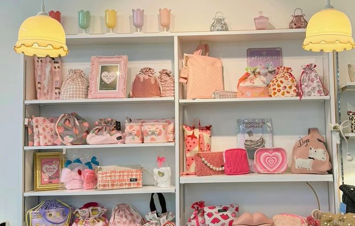 ハンドメイドショップWORLD☆K | LINE Official Account