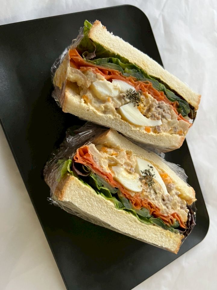 Mixed media feed | 社長たちのサンドイッチ | LINE Official Account