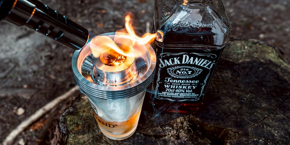 燕三条で造る、ウイスキーの燻製器｜smott（スモット） smott