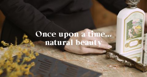 オフィシーヌユニヴェルセルビュリー 美容レシピ集「Natural Beauty