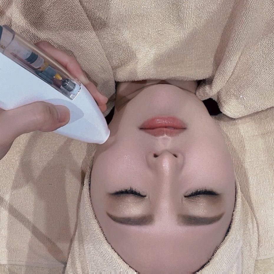 ノンニードル水光注射 水光注射、エアージェットノンニードル水光注射